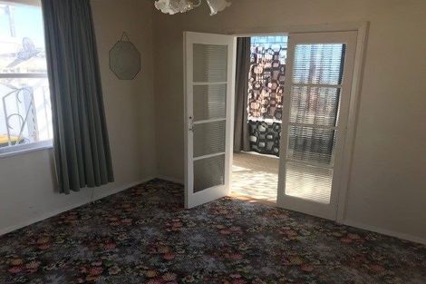 Photo of property in 35 Tireti Road, Titahi Bay, Porirua, 5022