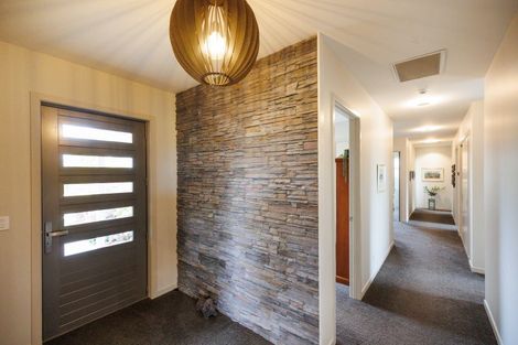 Photo of property in 20 Loveston Lane, Kelvin Grove, Palmerston North, 4470