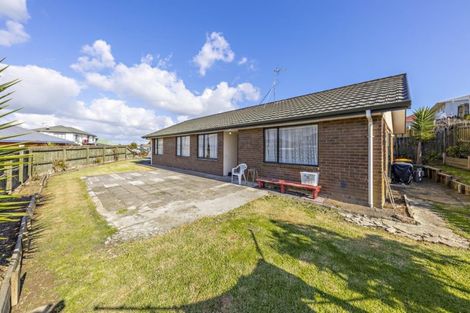 Photo of property in 45 Robert Ross Place, Clendon Park, Auckland, 2103