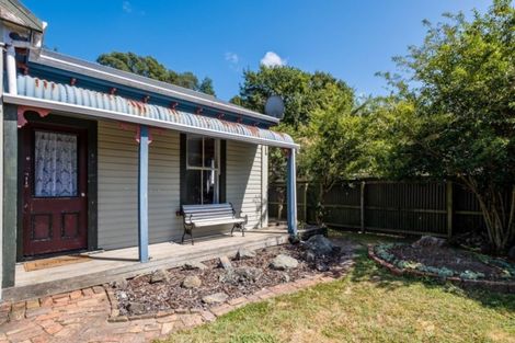 Photo of property in 41 Durham Street, Picton, 7220