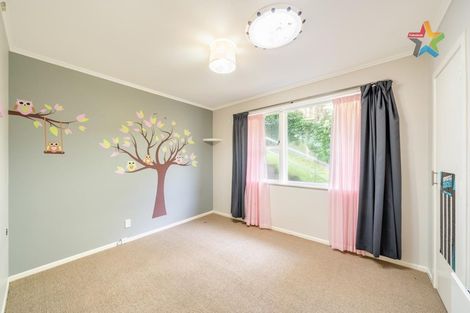 Photo of property in 9 Damian Grove, Waterloo, Lower Hutt, 5011