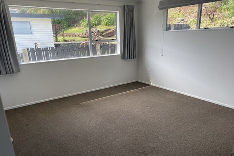 Photo of property in 8 Findhorn Place, Papakowhai, Porirua, 5024