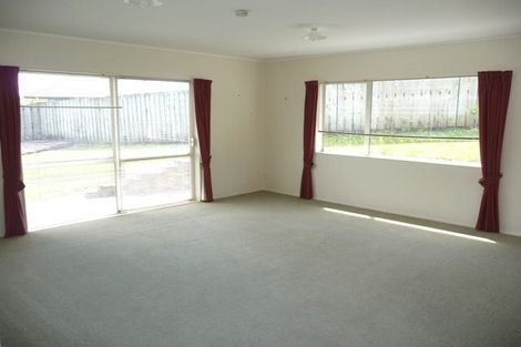 Photo of property in 14 Ellenbury Place, Stanmore Bay, Whangaparaoa, 0932