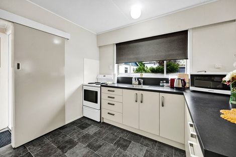 Photo of property in 15 Grey Street, Hawera, 4610