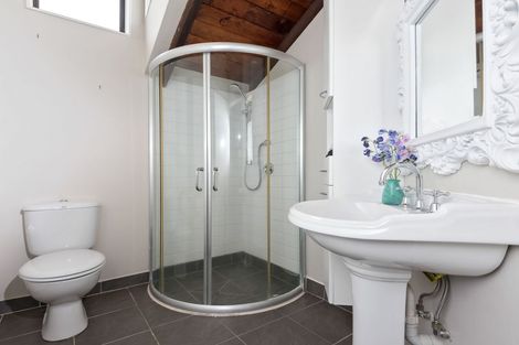 Photo of property in 2/64 Mirrabooka Avenue, Botany Downs, Auckland, 2010