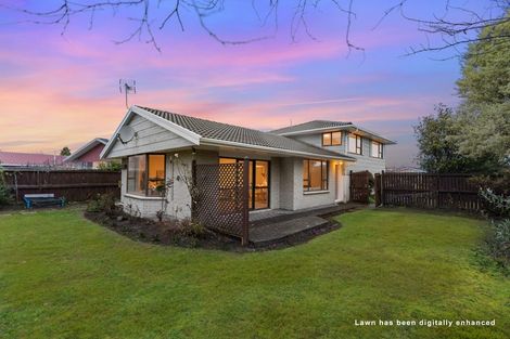 Photo of property in 12 Juniper Place, Burnside, Christchurch, 8053