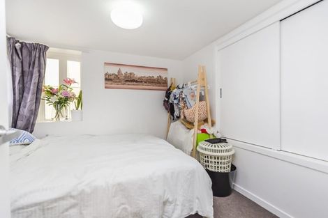 Photo of property in 21 Hawker Street, Mount Victoria, Wellington, 6011