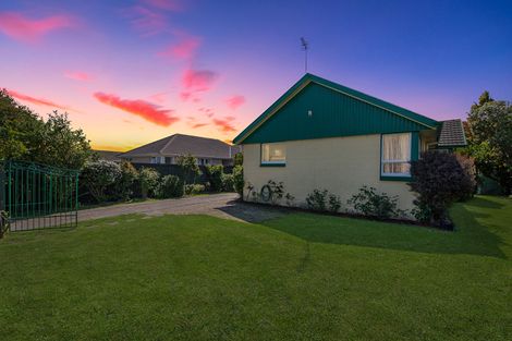 Photo of property in 138 Northcote Road, Northcote, Christchurch, 8052