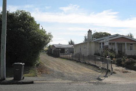 Photo of property in 100 Shearman Street, Waimate, 7924