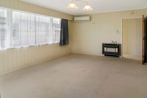 Photo of property in 25 Porutu Street, Fairfield, Lower Hutt, 5011