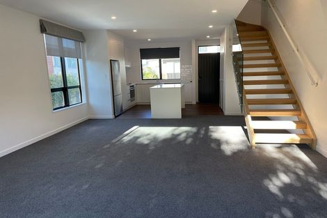 Photo of property in 4/210 Karori Road, Karori, Wellington, 6012