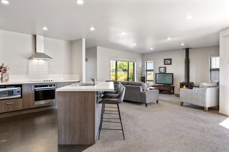 Photo of property in 73 Montgomery Crescent, Kinloch, Taupo, 3377