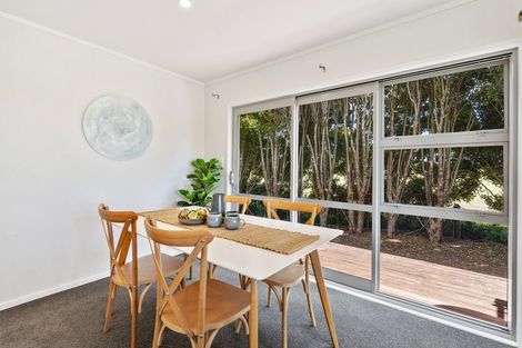 Photo of property in 15 Lowburn Avenue, Waipu, 0510