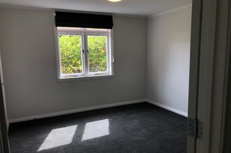 Photo of property in 25 Taupaki Road, Taupaki, Henderson, 0782