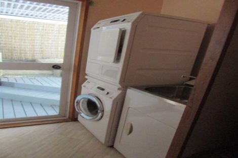 Photo of property in 4 Selwyn Parade, Lyttelton, 8082