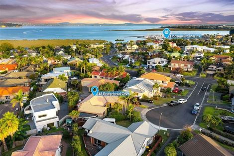 Photo of property in 13 Bridgehead Cove, West Harbour, Auckland, 0618