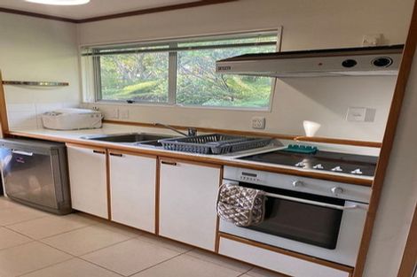 Photo of property in 25 Wilkinson Way, Browns Bay, Auckland, 0630