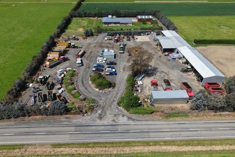 Photo of property in 185 Centre Road, Momona, Outram, 9073