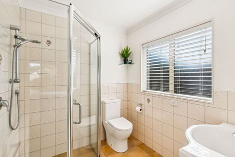 Photo of property in 194 Milne Drive, Paraparaumu, 5032