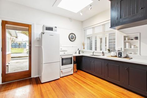 Photo of property in 217 North Street, West End, Timaru, 7910