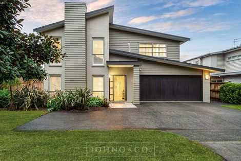 Photo of property in 82 Ngahue Drive, Stonefields, Auckland, 1072