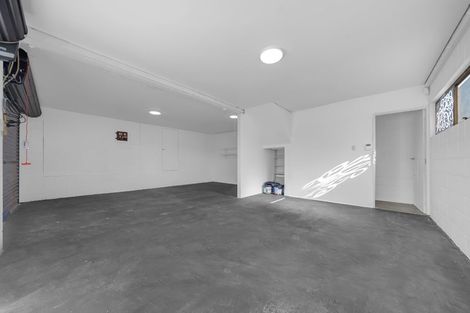 Photo of property in 44 Miltonia Avenue, Te Atatu South, Auckland, 0610