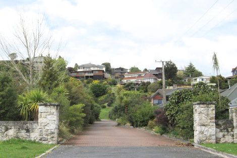 Photo of property in 5 Gemini Place, Kawaha Point, Rotorua, 3010