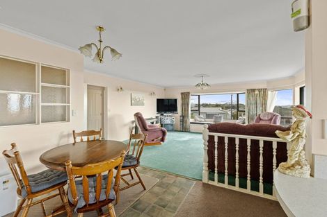 Photo of property in 47 Paynters Avenue, Strandon, New Plymouth, 4312