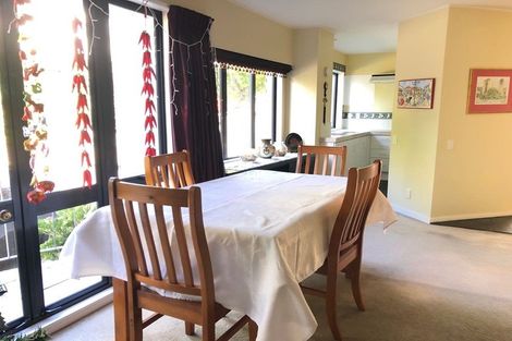 Photo of property in 2/14 Harriett Street, Thorndon, Wellington, 6011