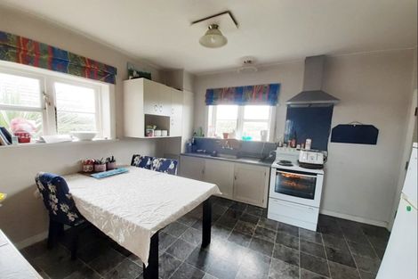 Photo of property in 393 Tay Street, Turnbull Thomson Park, Invercargill, 9810