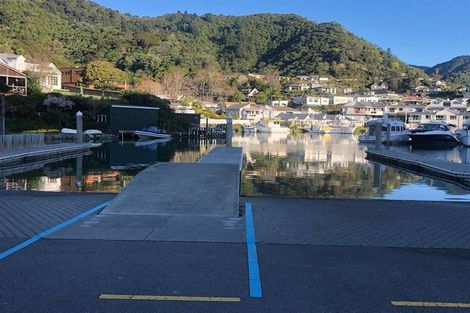 Photo of property in 3 Surrey Street, Picton, 7220