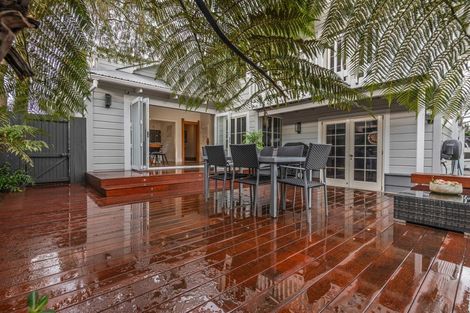 Photo of property in 6 Summerhays Street, Terrace End, Palmerston North, 4410