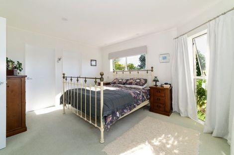 Photo of property in 54 Huia Street, Waikanae, 5036