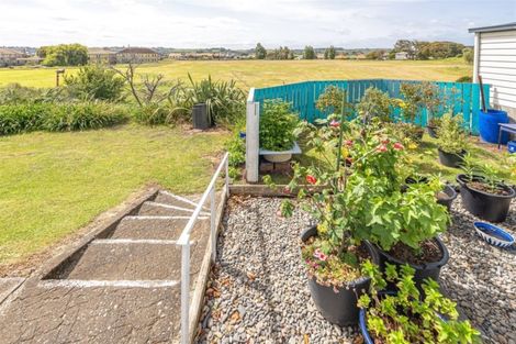 Photo of property in 27 Murch Place, Tawhero, Whanganui, 4500