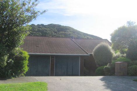 Photo of property in 22 Observatory Close, Whitby, Porirua, 5024