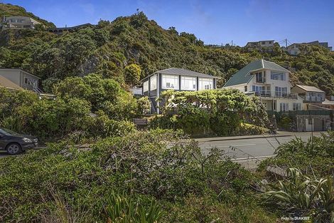 Photo of property in 382 The Esplanade, Island Bay, Wellington, 6023