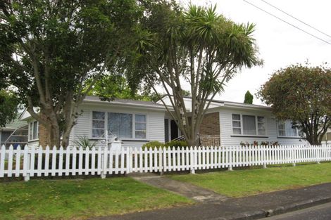 Photo of property in 2/2 Tainui Terrace, Mangere Bridge, Auckland, 2022