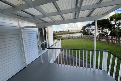 Photo of property in 32 Aurea Avenue, Pakuranga, Auckland, 2010