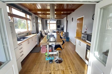 Photo of property in 19 Main Road, Tuatapere, 9620