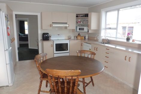 Photo of property in 65 Studholme Street, Temuka, 7920