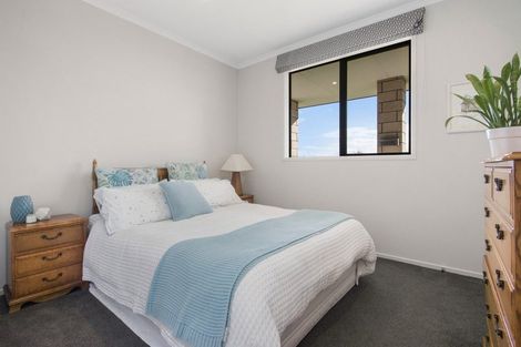 Photo of property in 70 Margaret Drive, Omokoroa, 3114