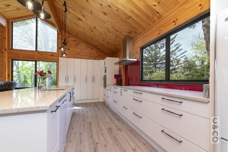 Photo of property in 10 Taha Road, Waimauku, 0881