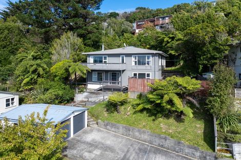 Photo of property in 171 Miromiro Road, Normandale, Lower Hutt, 5010