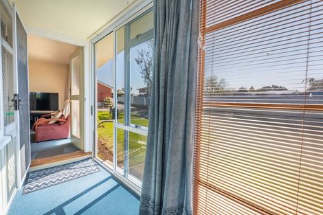 Photo of property in 1-11/94 Avenue Road, West End, Timaru, 7910