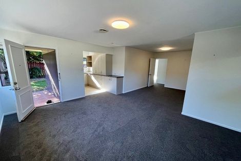 Photo of property in 2/24 Beaumaris Way, Conifer Grove, Takanini, 2112