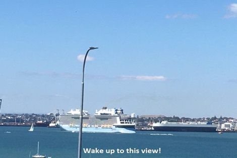 Photo of property in 2/31 Princes Street, Northcote Point, Auckland, 0627