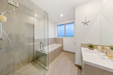 Photo of property in 19 Westmuir Crescent, Pokeno, 2402