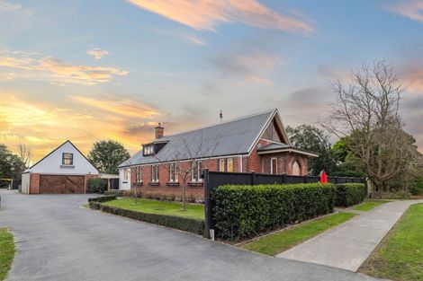 Photo of property in 109 Main North Road, Woodend, 7610