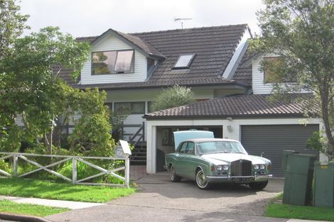 Photo of property in 37 Maxwelton Drive, Mairangi Bay, Auckland, 0630