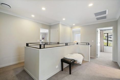 Photo of property in 17 Oak Bark Drive, Schnapper Rock, Auckland, 0632